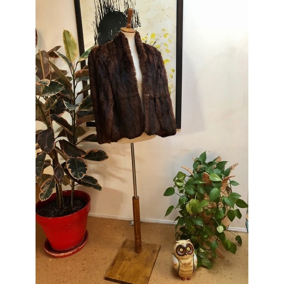 Stunning 1940’s Mink Cape - Picture 2 of 16